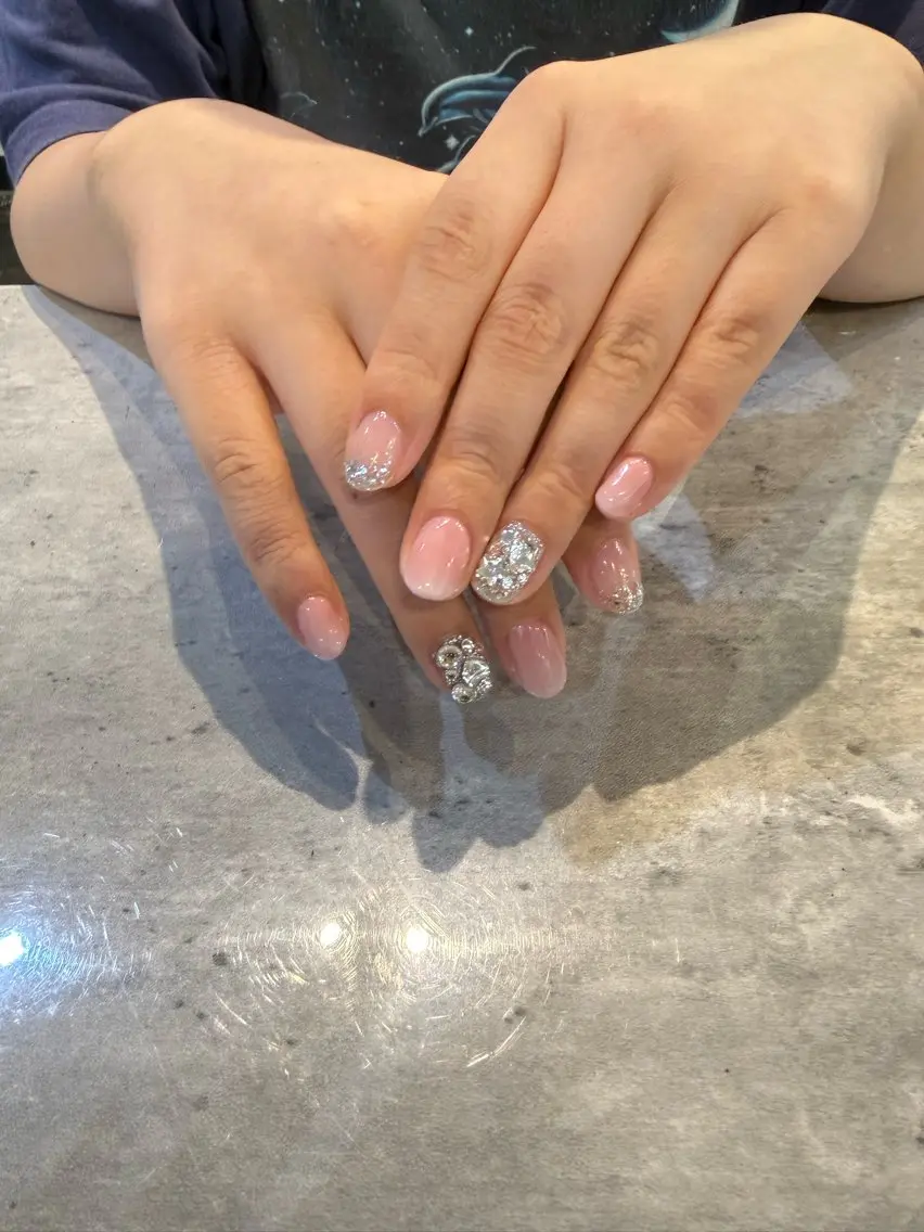 ネイル ハンドネイル 西村 奈穂のネイルデザイン