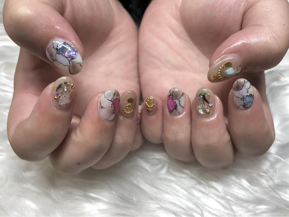 ネイル 持ち込み ハンドネイル パラあり！フィルイン 美フォルムのネイルデザイン