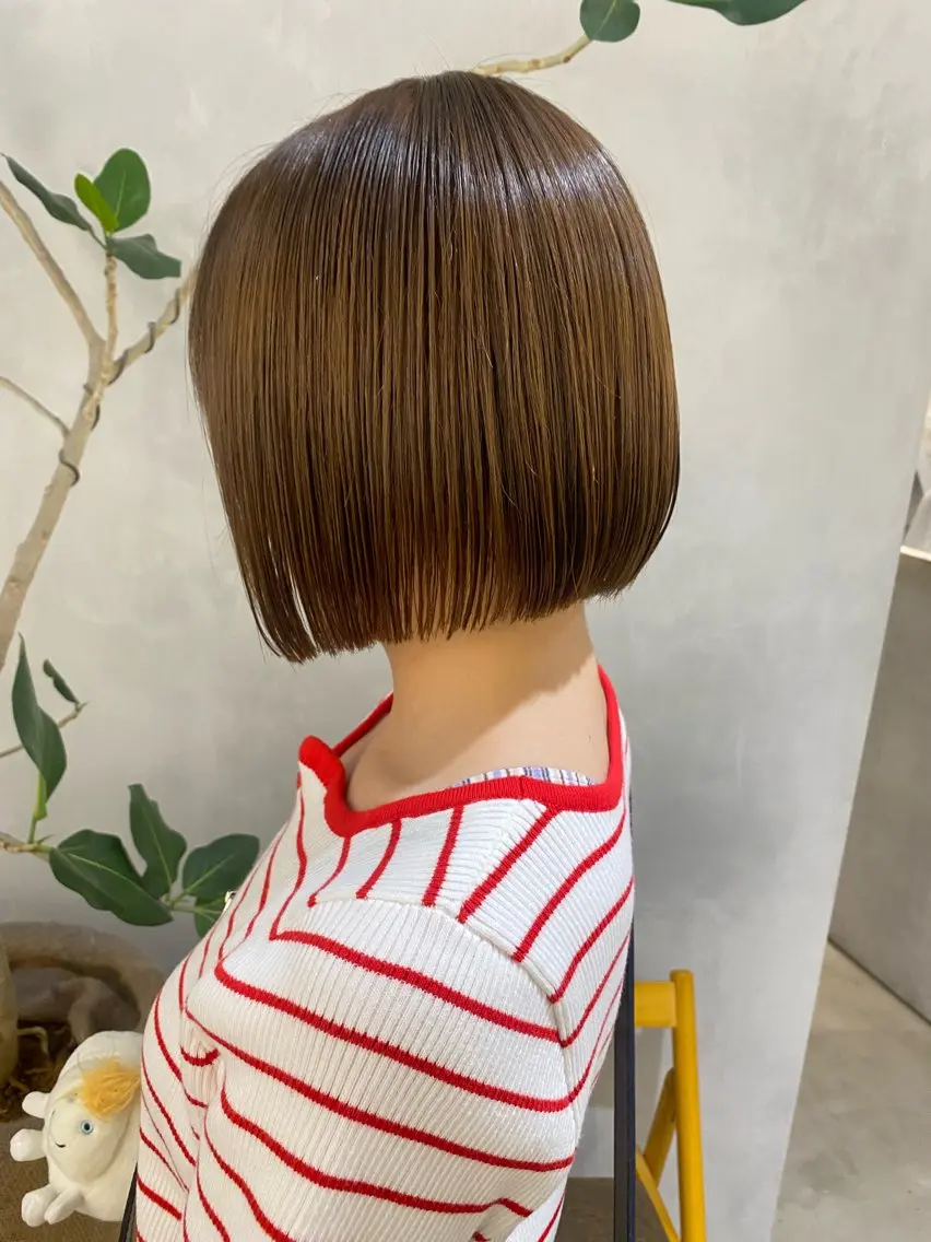 ミディアム 切りっぱなしボブ ボブ カット トリートメント 新宿🫧ボブ 特化🐕Amiのヘアスタイル