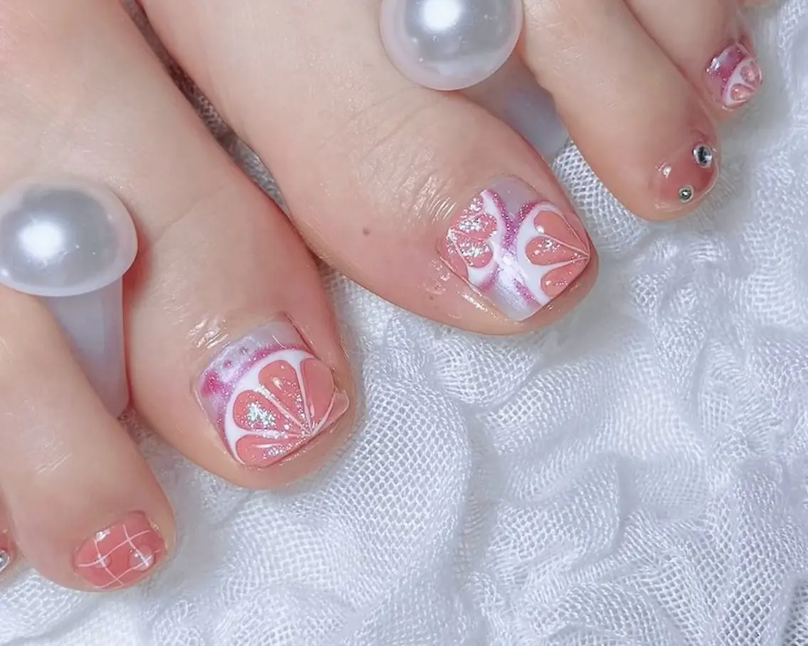 ネイル フットネイル nailsalon Questのネイルデザイン