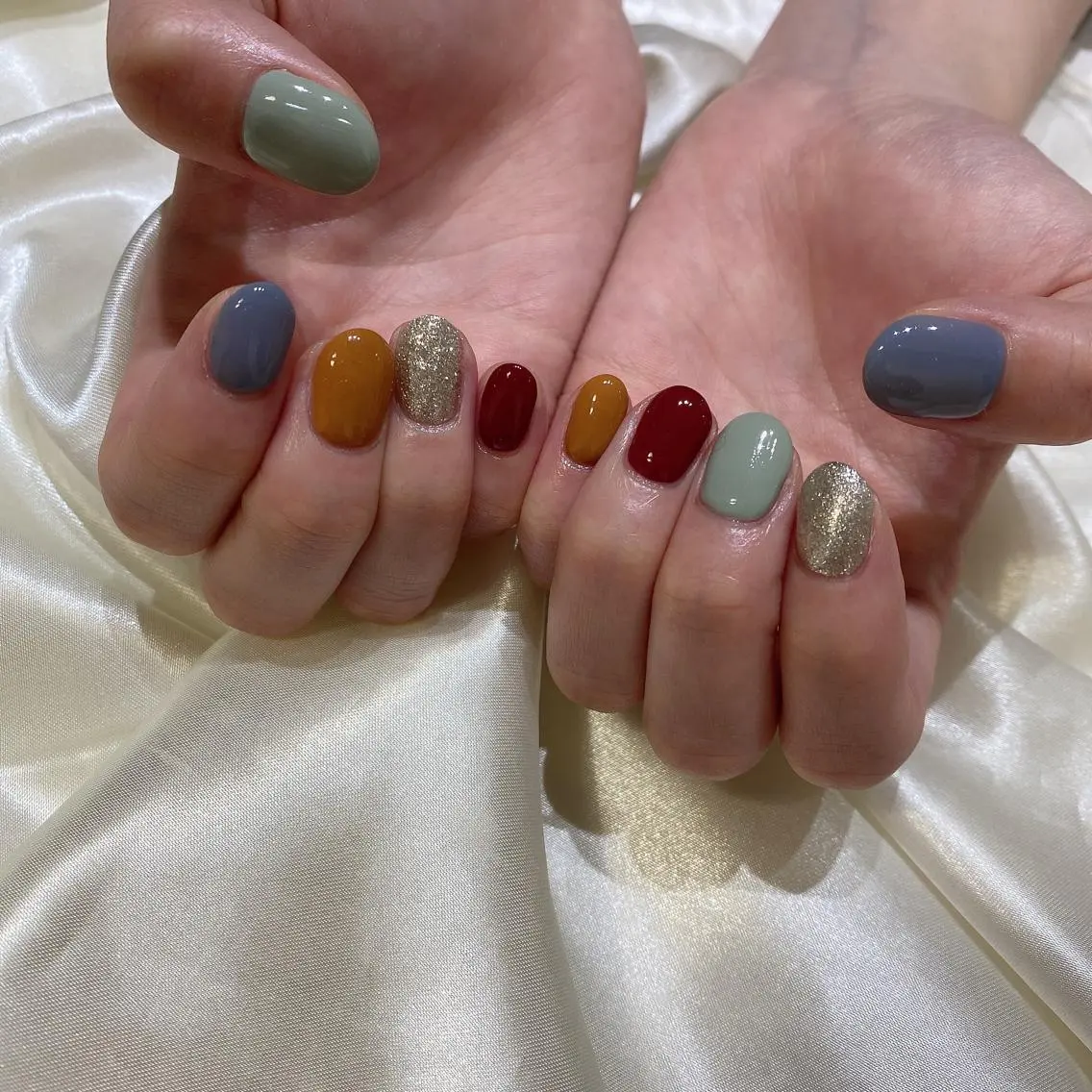 ネイル ハンドネイル 西岡 杏のネイルデザイン