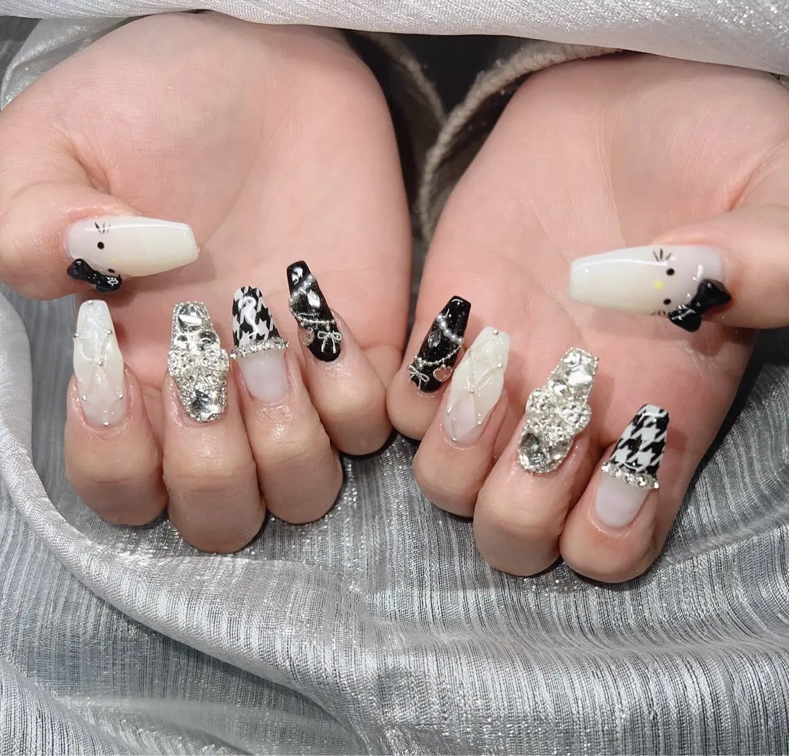 ネイル ハンドネイル Lee Nailsのネイルデザイン