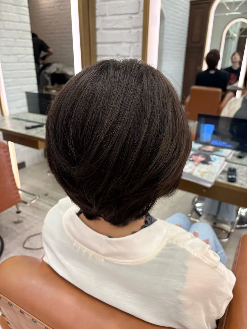 ショート カラー 透明感カラー ショートヘア ヘアカラー 湯浅 菜月のヘアスタイル