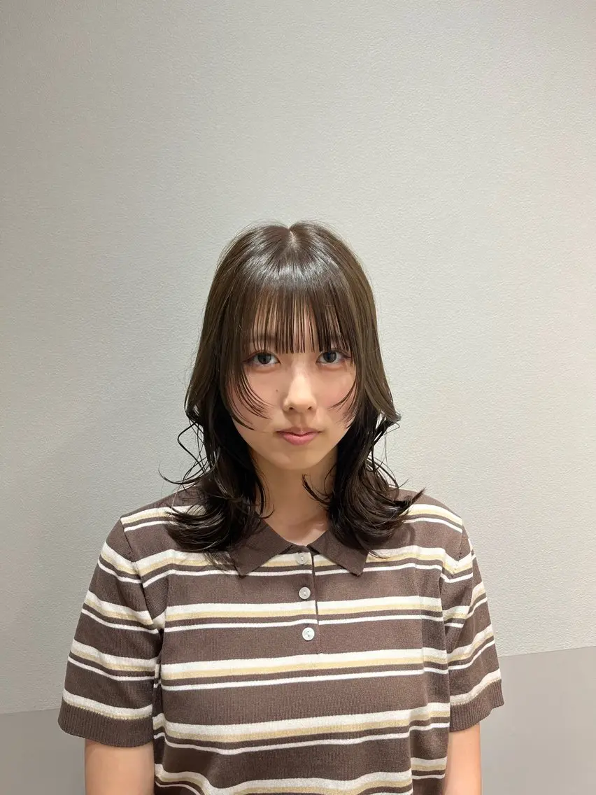 ミディアム 顔周りカット レイヤーカット 小顔カット 大宮レイヤーカット× 透明感カラー　rioのヘアスタイル