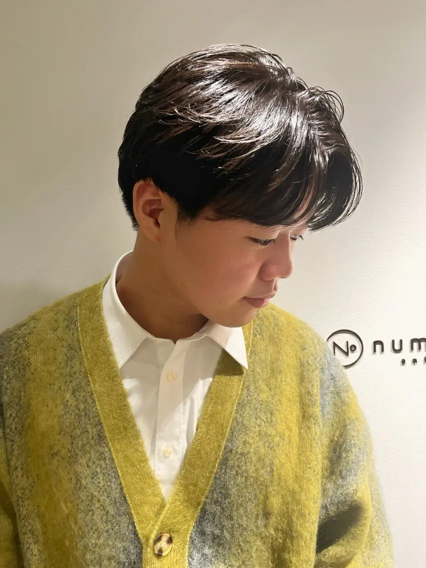ミディアム カラー ヘアアレンジ メンズ メンズ韓国風 透明感カラー くびれヘア 顔まわりレイヤー 顔周りカット カット ヘッドスパ ヘアセット 指名1位・六三四🌻 まとまり続くレイヤーのヘアスタイル