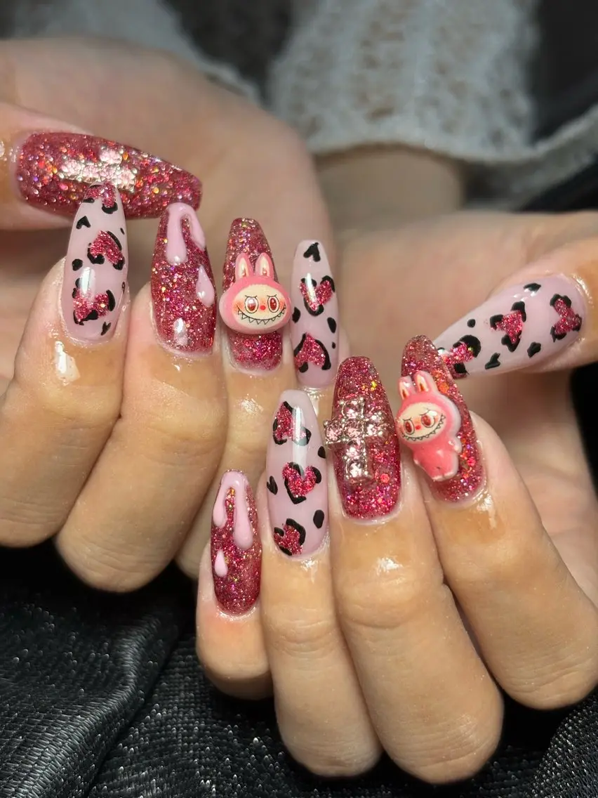 ネイル ハンドネイル フットネイル ✴︎ Delightのネイルデザイン