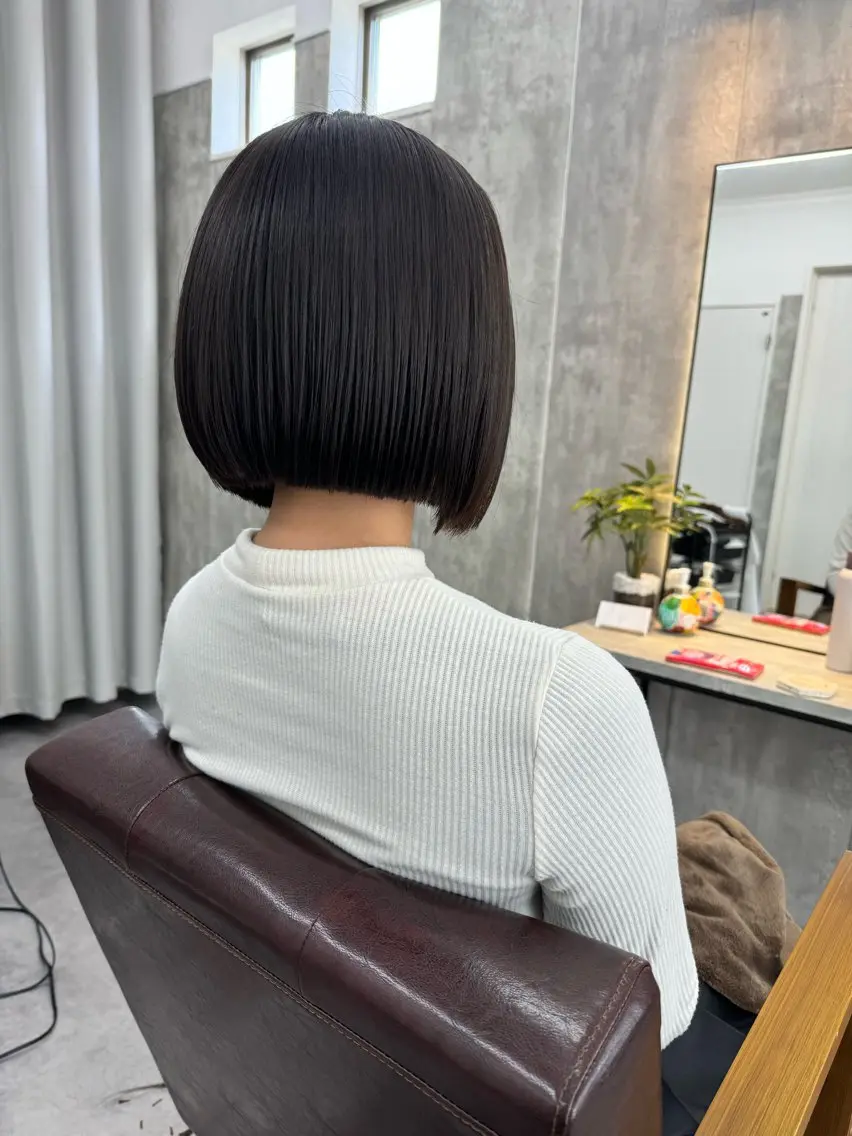 ショート 切りっぱなしボブ ボブ 髪質改善 ショートヘア 縮毛矯正 1席のみの 美容室IKKIのヘアスタイル