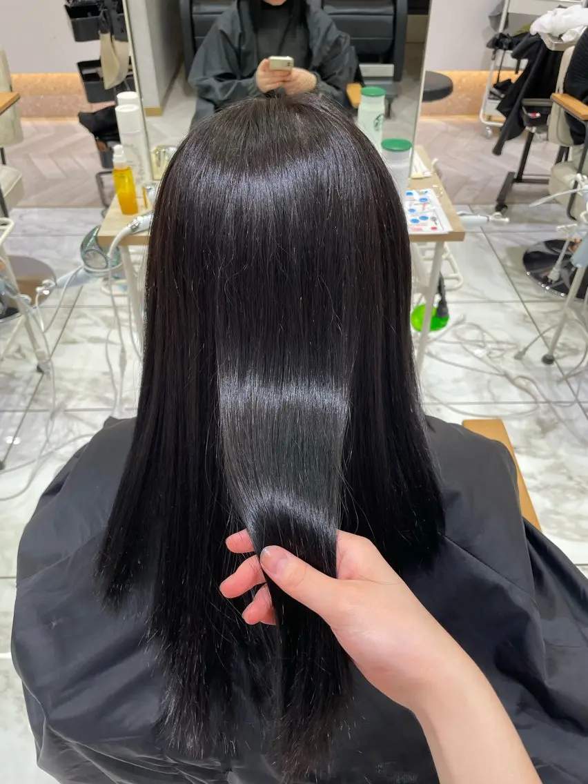 【U24】就職前暗染めカラー🖤.*・゚の写真