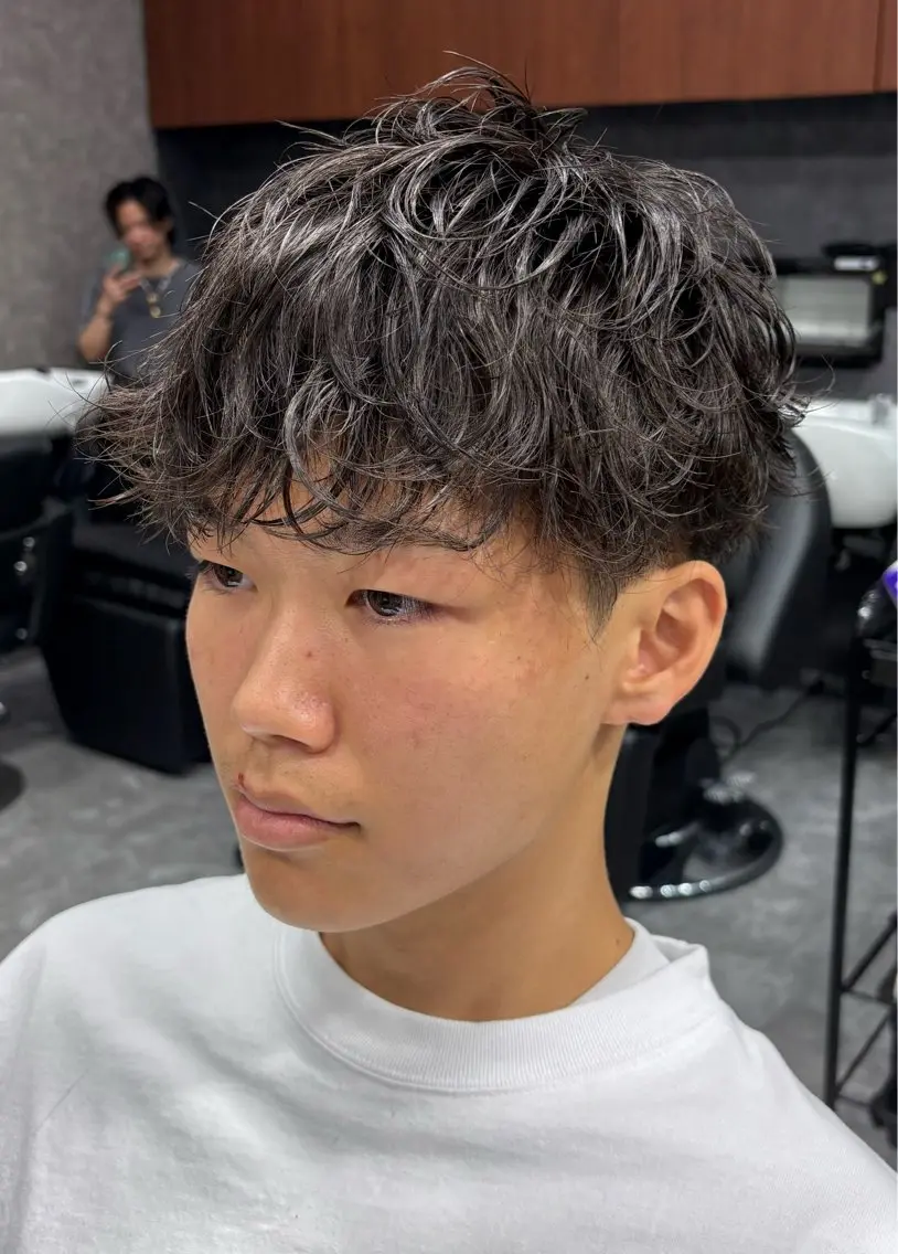 メンズ センターパート フェザーパーマ メンズパーマ カット パーマ メンズカット/パー マ/川越/成田最のヘアスタイル