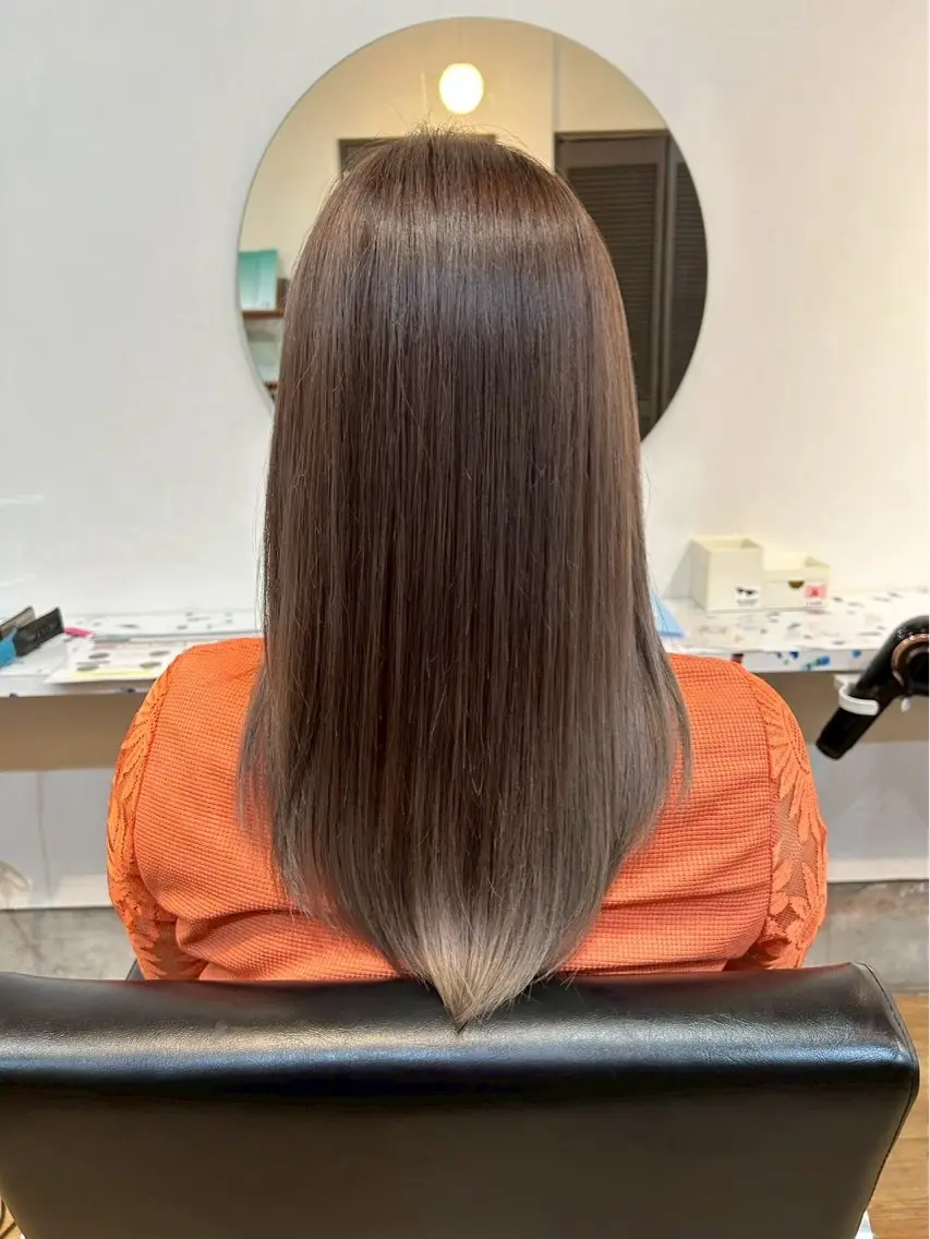 セミロング LUCK rizunaのヘアスタイル