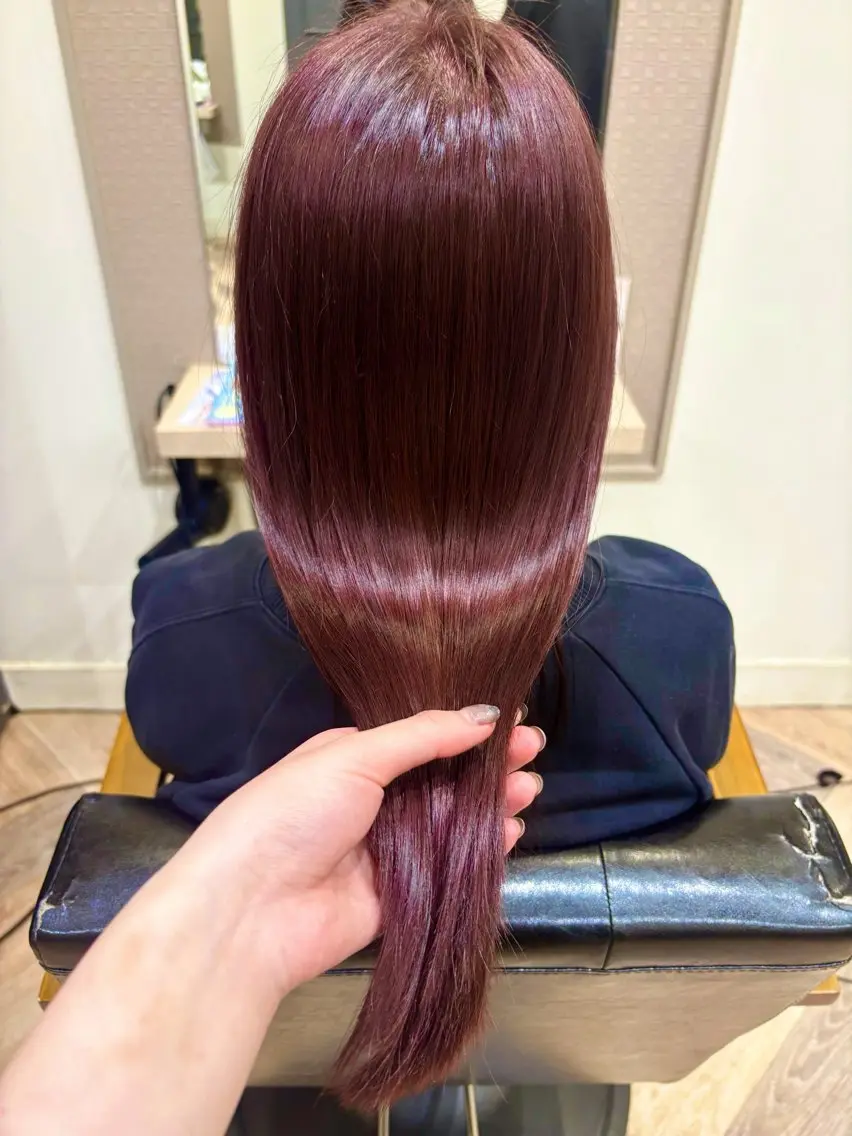 カラー レッドカラー 大橋 彩香のヘアスタイル
