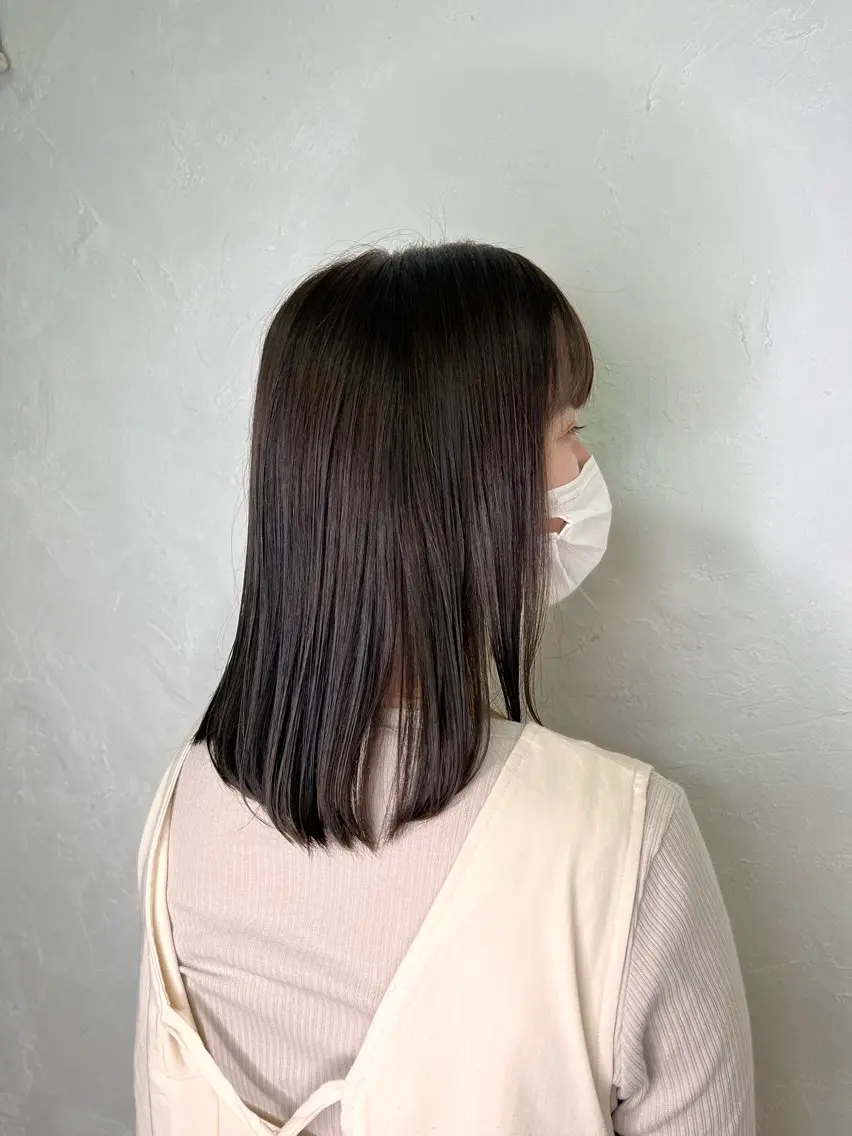ミディアム カラー 透明感カラー グレージュ カット ヘアカラー トリートメント 大良 彩水のヘアスタイル