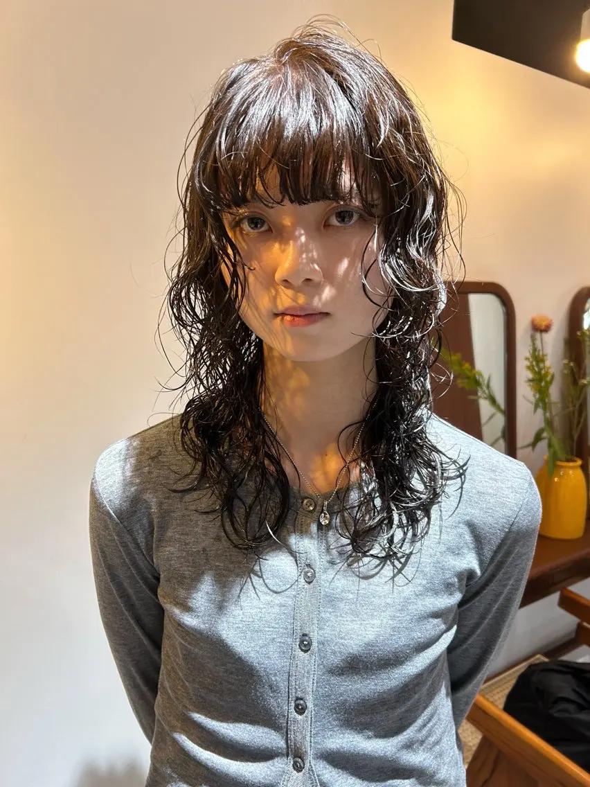 セミロング カット パーマ トリートメント レイヤーカット🍃 カネコのヘアスタイル