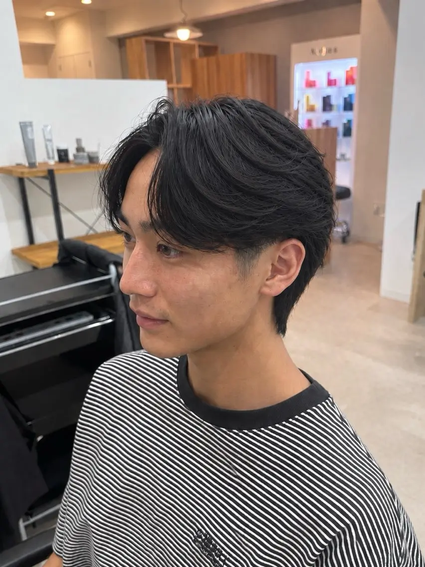 ミディアム パーマ メンズ ミディアムパーマ メンズパーマ ニュアンスパーマ カット パーマ 🌊波巻き特化/ 毛流れ/翔平🌊のヘアスタイル