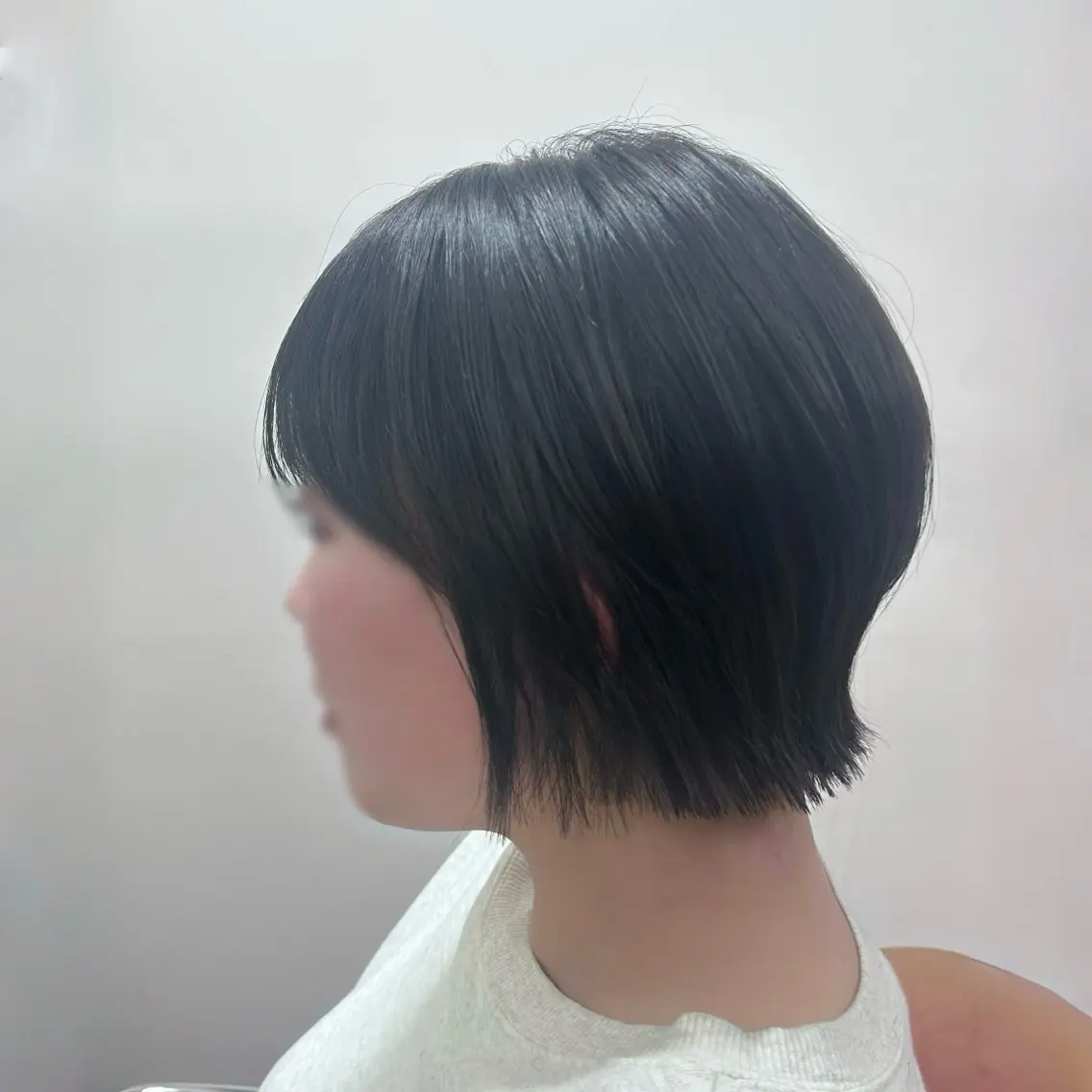 ショート ボブ レイヤーカット 大畑 拓翔のヘアスタイル