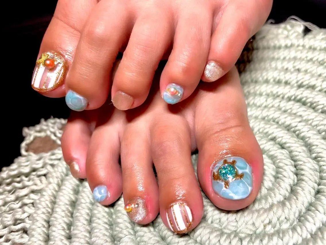 ネイル フットネイル フットネイル GGhouse narumiのネイルデザイン