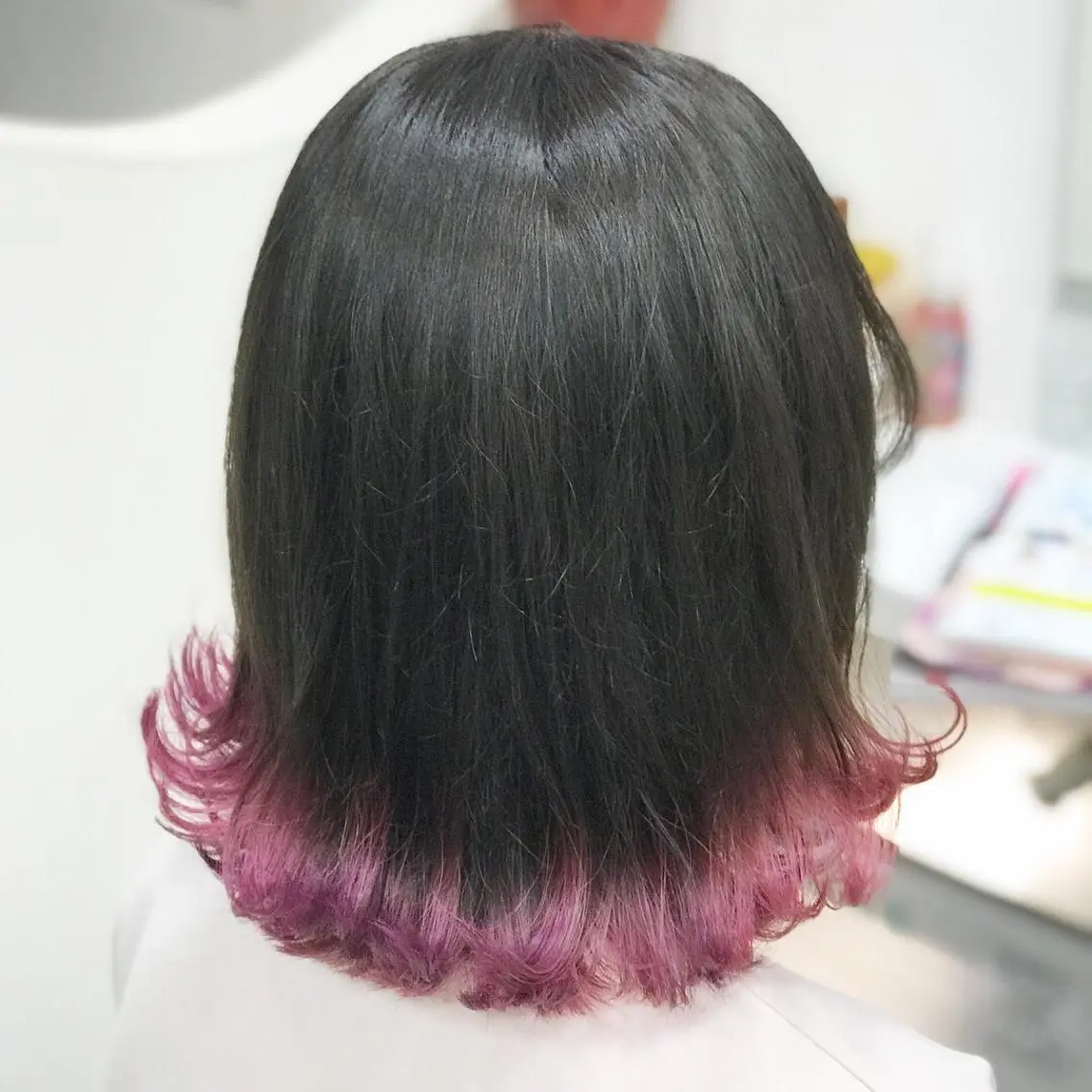 ミディアム カラー 岩谷/ブリーチ 🪽透明感カラーのヘアスタイル