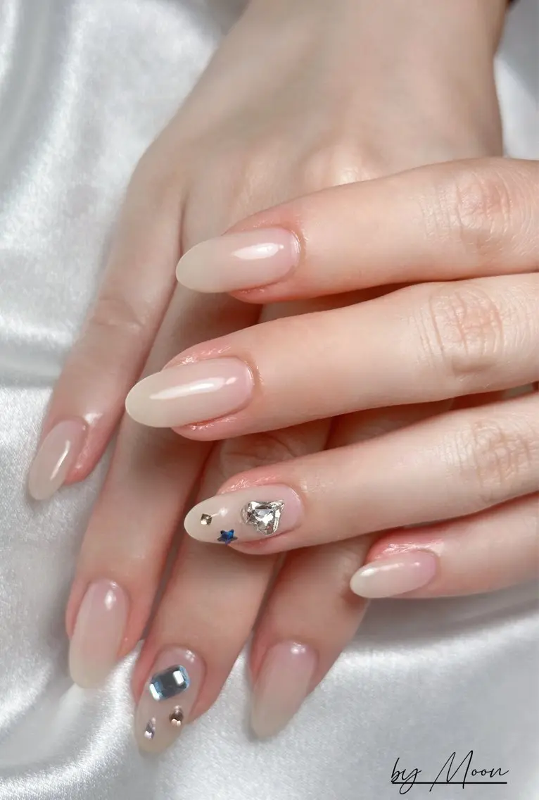 ネイル Moon Nailsのネイルデザイン