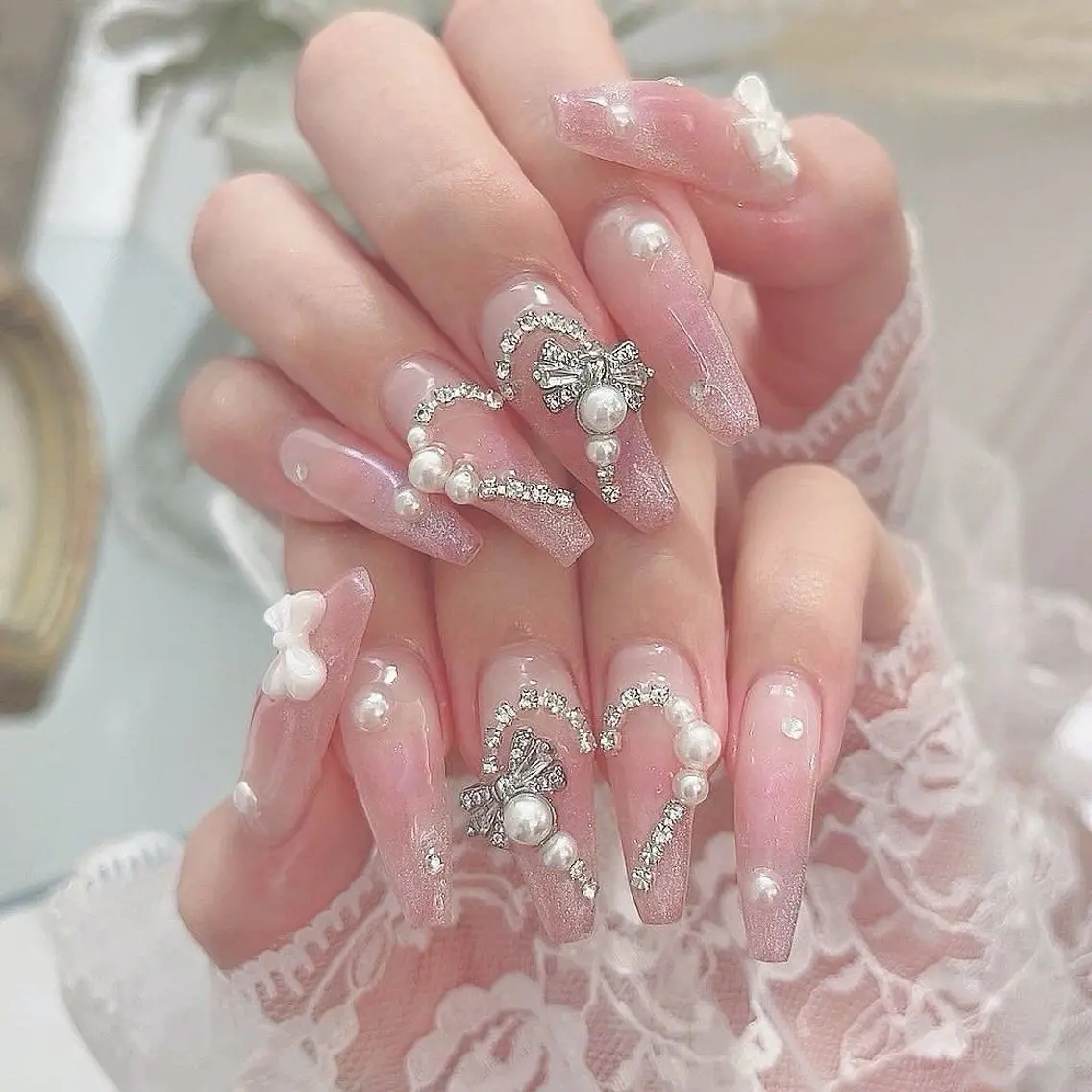 ネイル ジェルネイル 韓国ネイル 持ち込み シンプルネイル ワンホンネイル ハンドネイル 🎀Aura. Yurachanのネイルデザイン