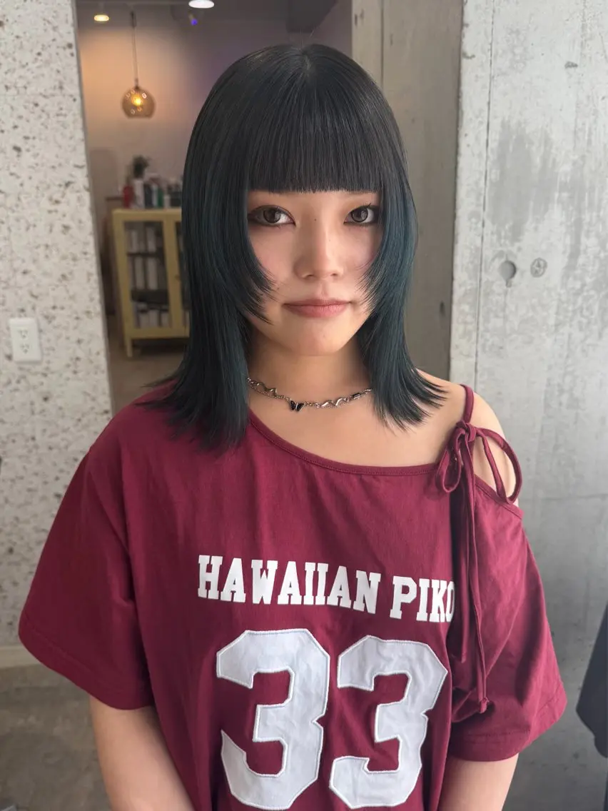 ミディアム カラー 顔まわりレイヤー 顔周りカット レイヤーカット ヘアカラー トリートメント SHOTO ハイトー ン/ブロンドカラーのヘアスタイル