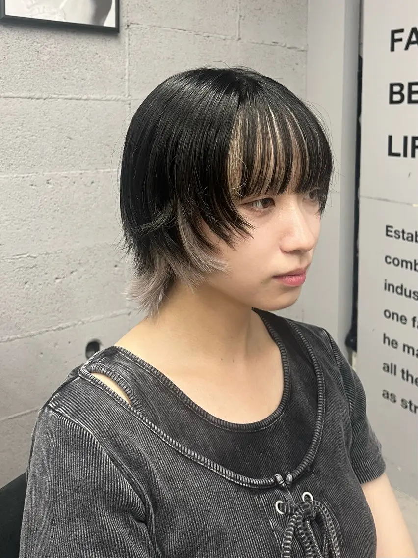 ショート ウルフカット カット ヘアカラー 盛れる透けカラー🎀 似合わせ/uiのヘアスタイル
