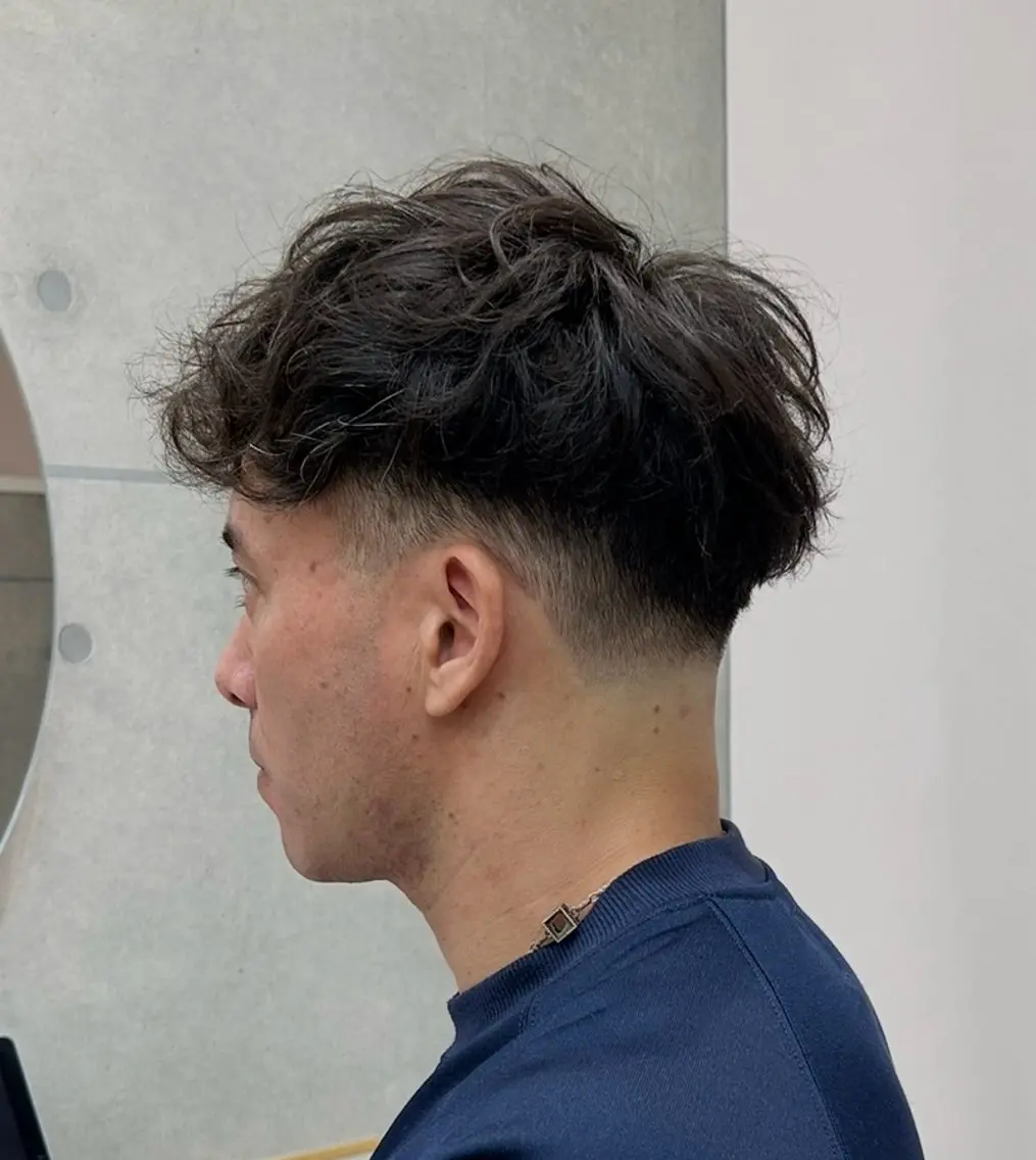 ショート パーマ メンズ カット パーマ 岩城 滉成のヘアスタイル