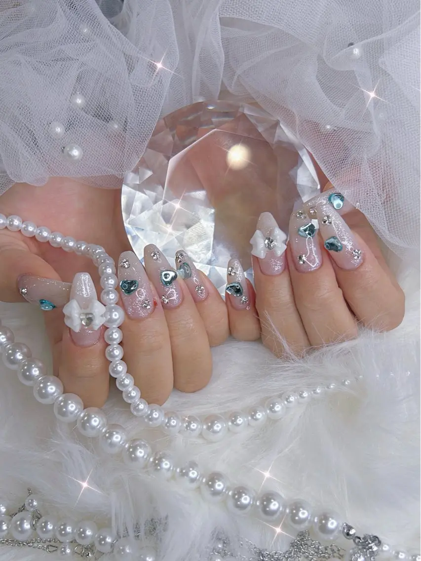 ネイル Cleo🧸伏見店 mikiのネイルデザイン