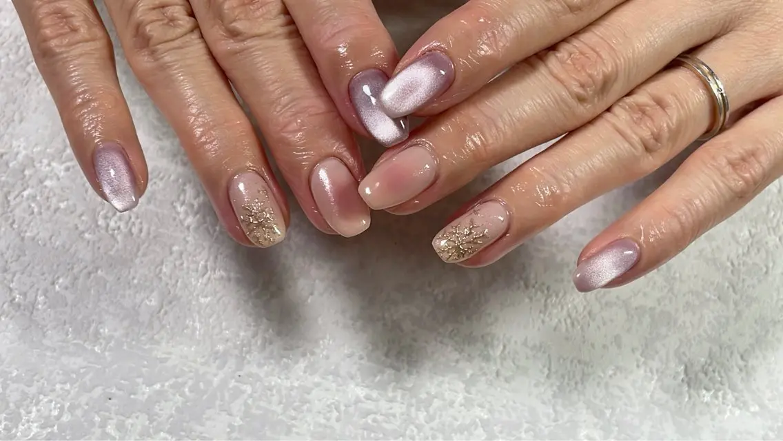 ネイル オーロラネイル フットネイル フレンチネイル ジェルネイル 韓国ネイル ハンドネイル kiki nail &brow二子玉川のネイルデザイン