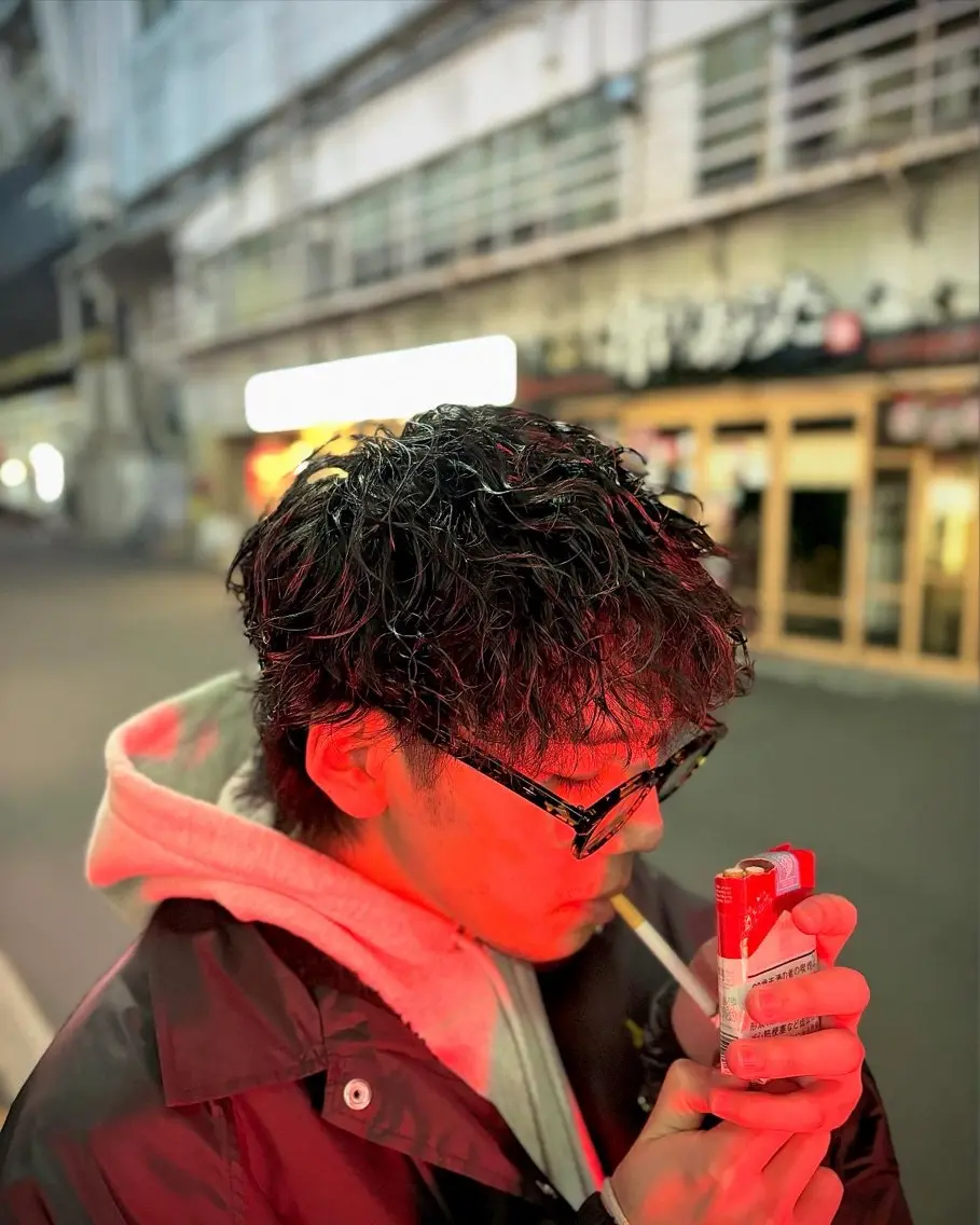 セミロング パーマ メンズ メンズパーマ 波巻きパーマ セミロングパーマ アサノ ソウタのヘアスタイル