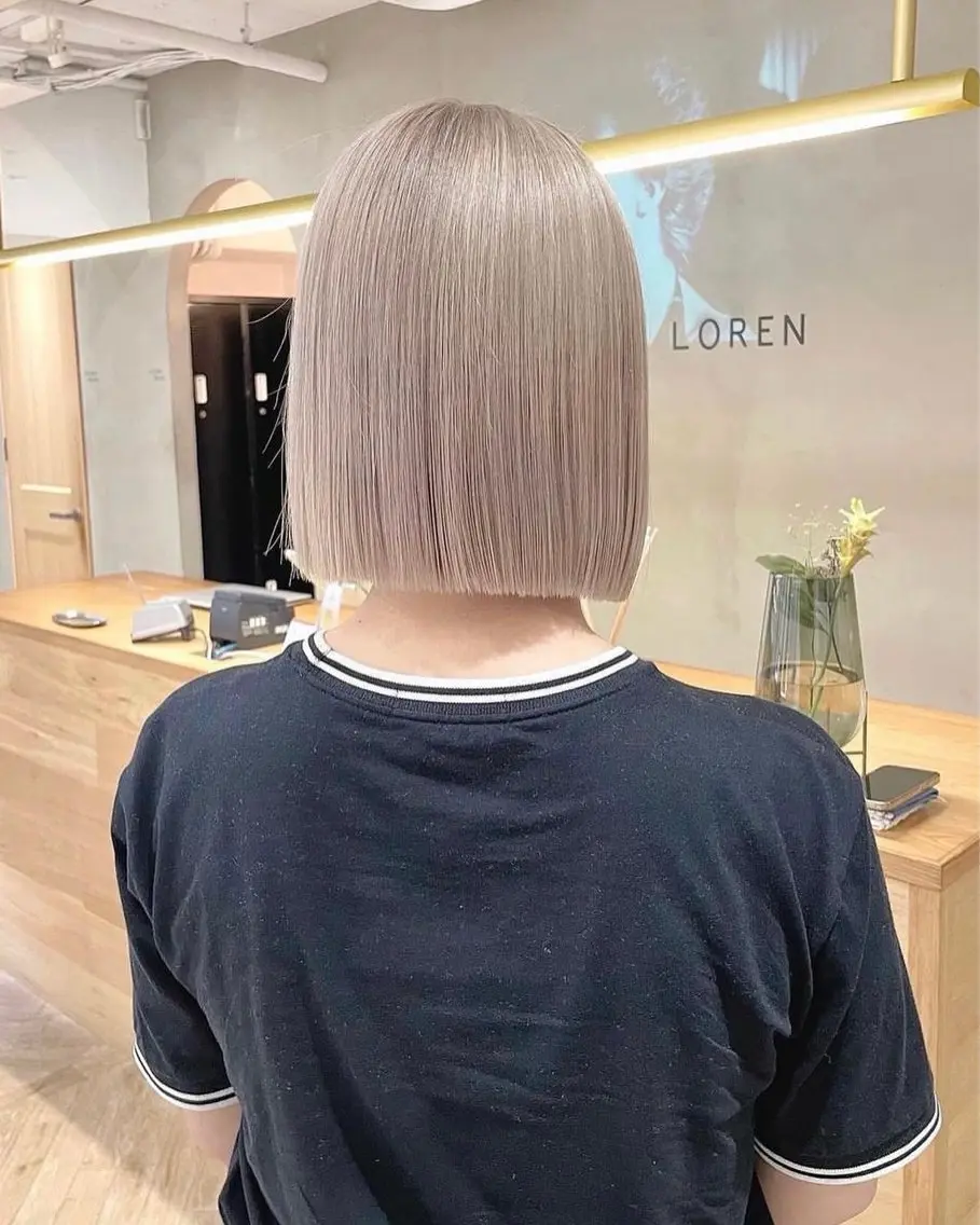 ミディアム カラー ベージュカラー ブリーチ ダブルカラー イルミナカラー ミルクティーベージュ ヘアカラー トリートメント ボブ/縮毛矯正 🌟梅田盛一🌟のヘアスタイル