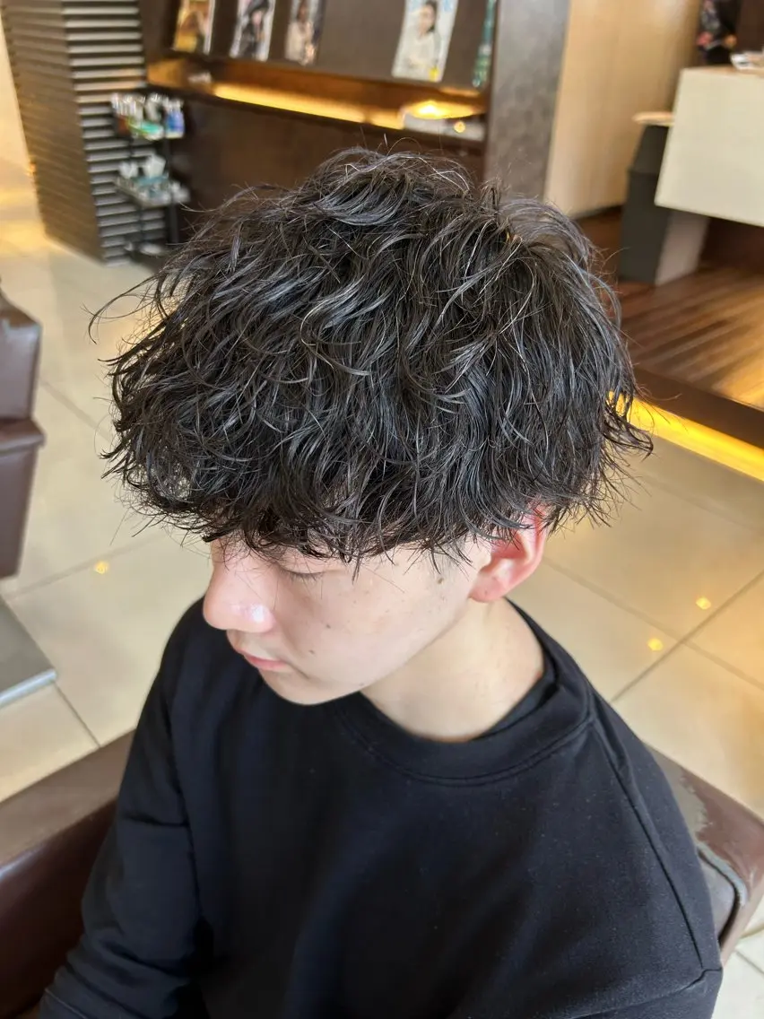 ショート パーマ スパイラルパーマ 失敗しないパーマ 稲葉/草薙のヘアスタイル