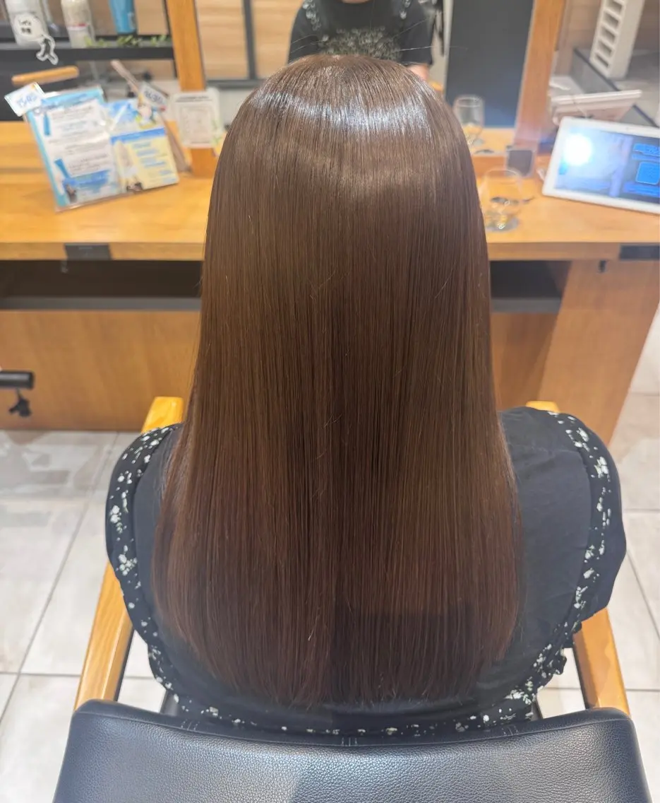 ロング ヘアカラー 髙木 結麻のヘアスタイル