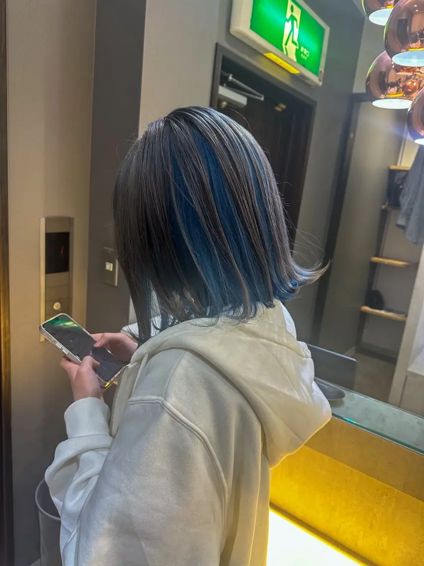 ケアインナーブリーチ+カラー+トリートメントの写真