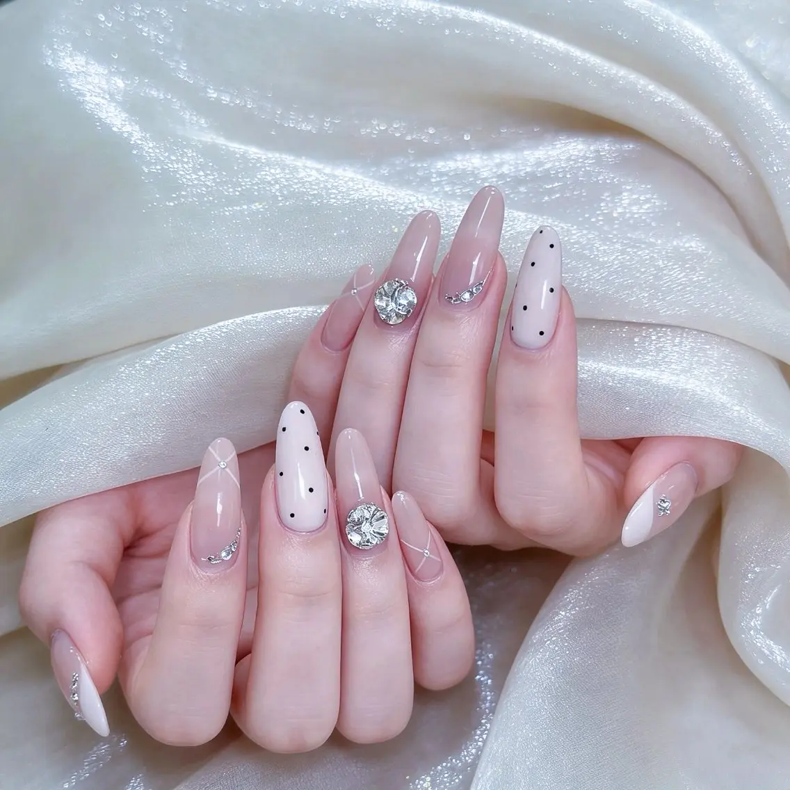 ネイル ENSalon 愛佳のネイルデザイン