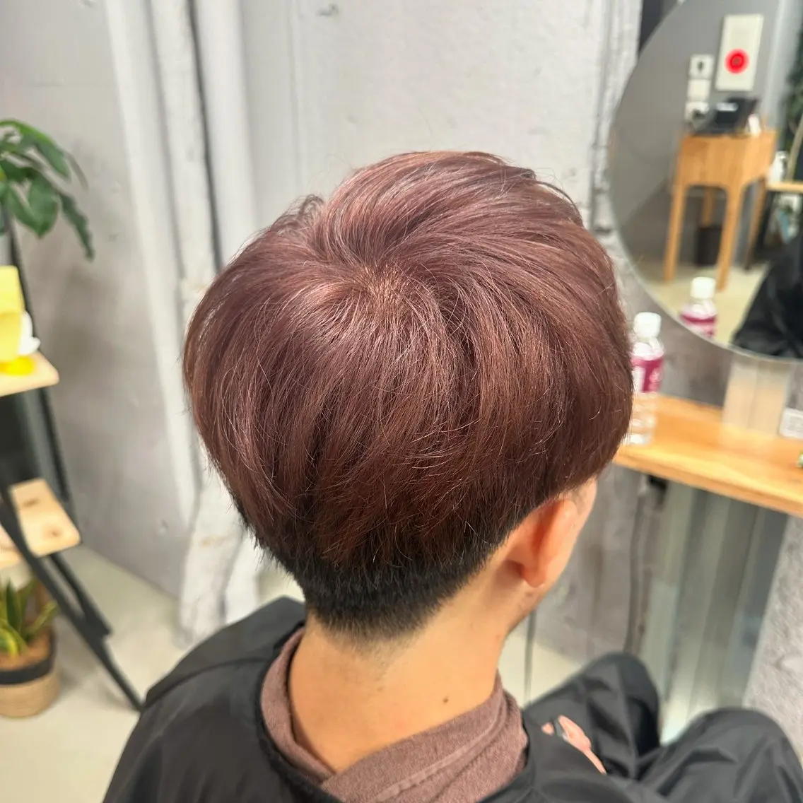 ショート カラー メンズ メンズブリーチ ベージュカラー ブリーチ ピンクカラー ピンクベージュ 清水 遥香のヘアスタイル