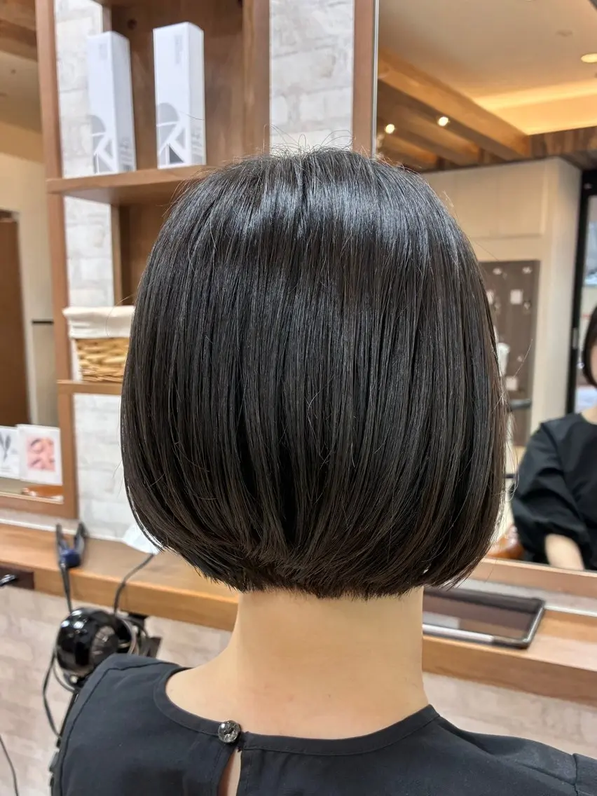ショート ボブ 髪質改善/ブラック ヘア/リンのヘアスタイル