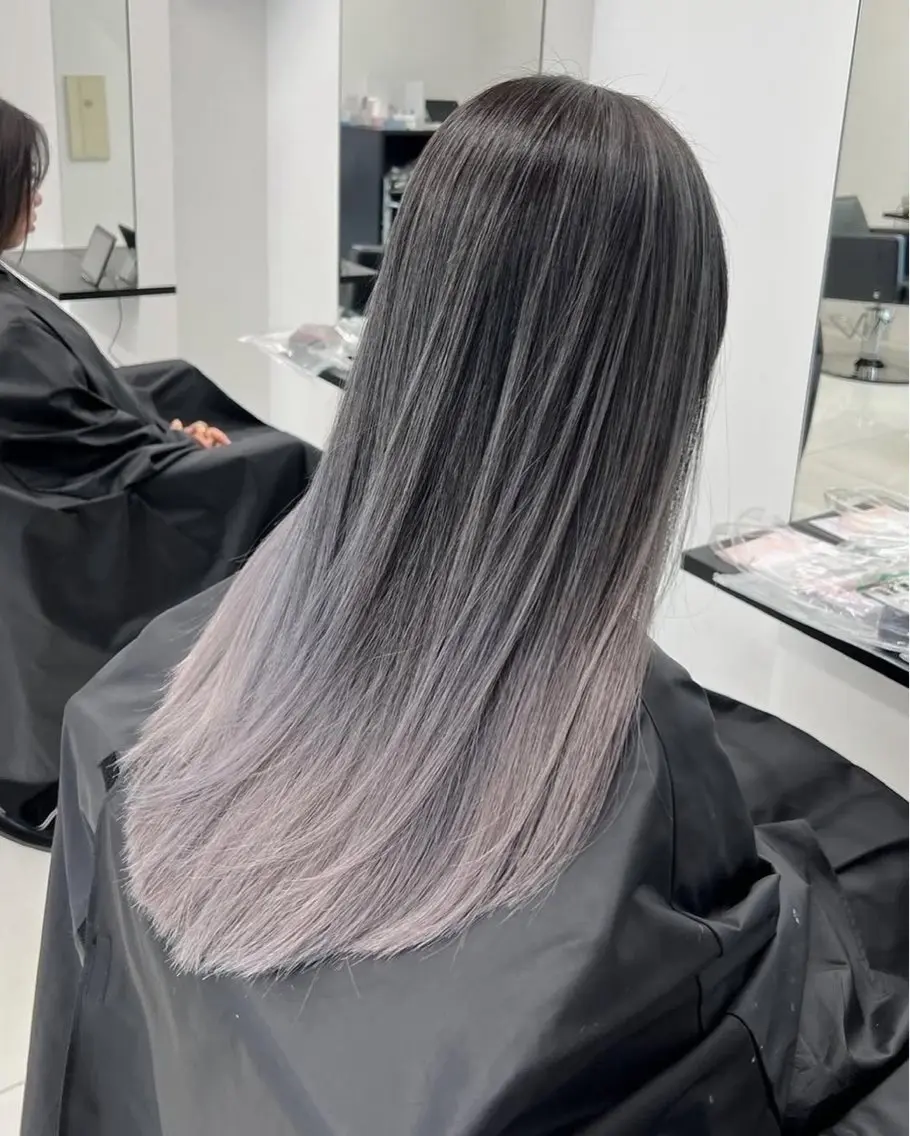 ロング ハイライト レイヤーカット ヘアカラー トリートメント ⚜️バレイヤージュの 小池柚葉⚜️のヘアスタイル