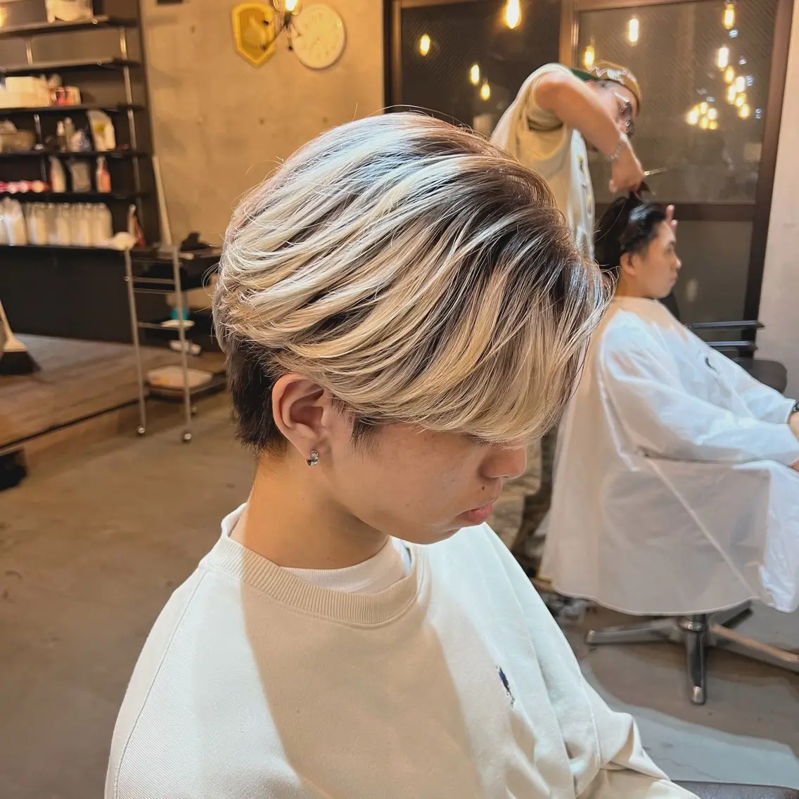 ミディアム カラー メンズ カット ヘアカラー センターパート職人 店長/TSUBASAのヘアスタイル