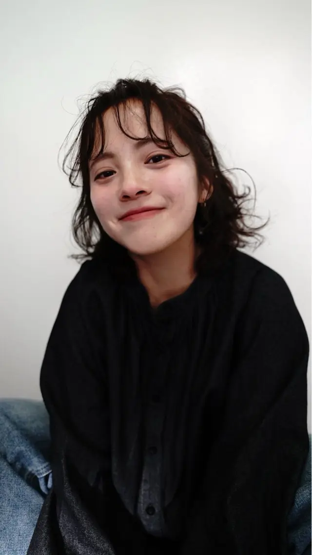 ミディアム パーマ カット パーマ 大山 茶子のヘアスタイル