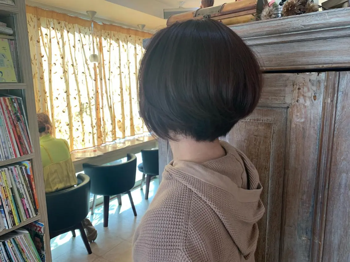 ショート カラー イルミナカラー ショートヘア 小顔カット ヘアカラー トリートメント ヘッドスパ nishimura makotoのヘアスタイル
