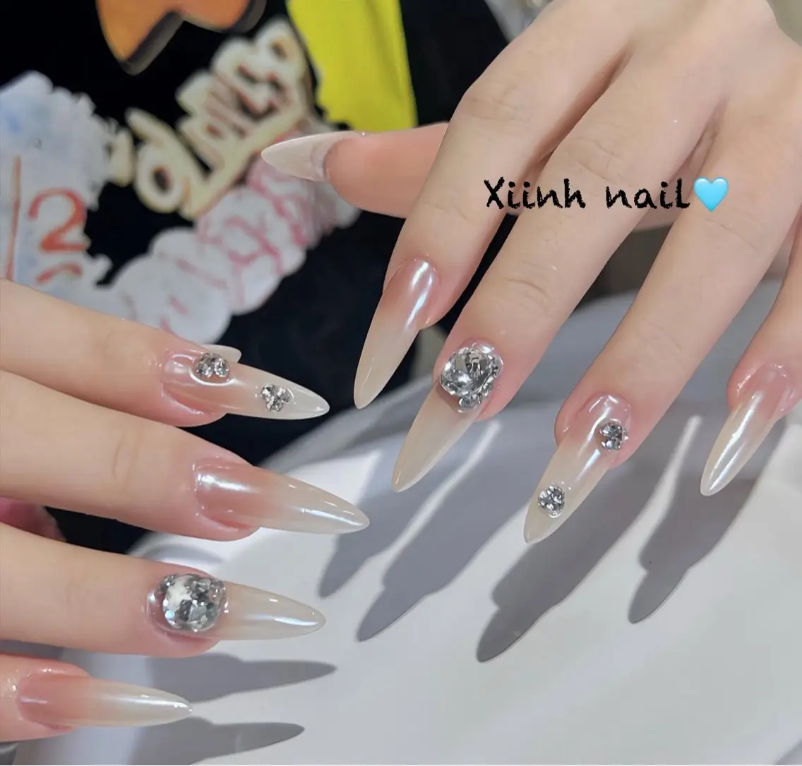 ネイル チークネイル 桜ネイル フットネイル ジェルネイル ハロウィン ハンドネイル XIINH NAIL SALONのネイルデザイン