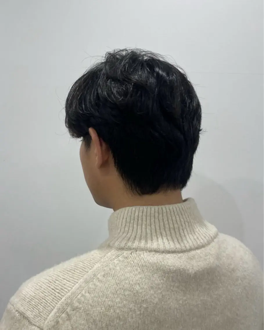 ミディアム メンズ 刈り上げ カット ヘッドスパ ニシザカ マナのヘアスタイル