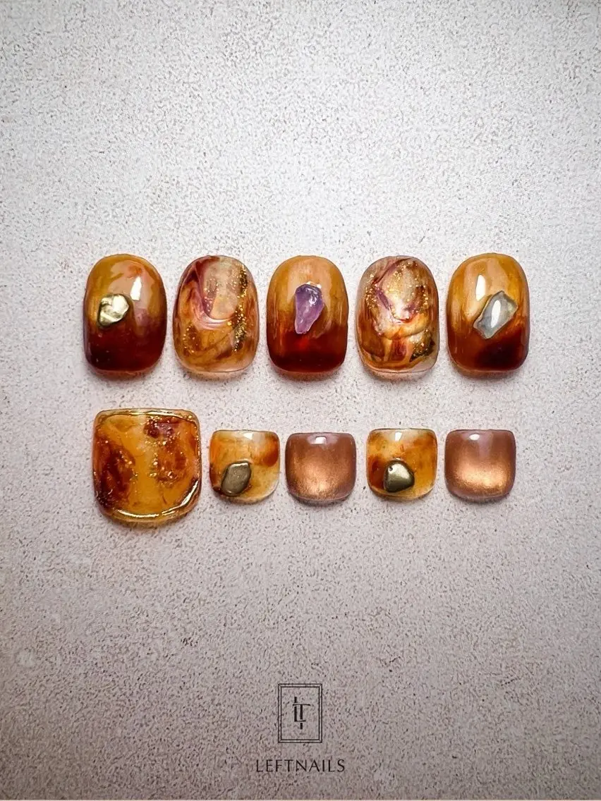 ネイル べっ甲ネイル ハンドネイル LEFTNAILS フィルインニュアンスのネイルデザイン