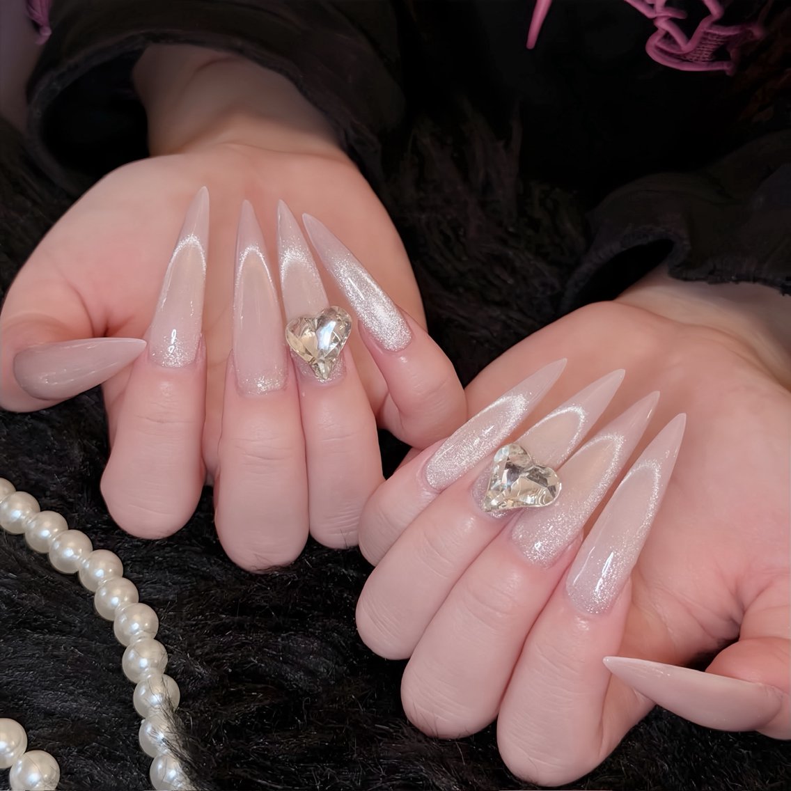 ネイル オーロラネイル 長さ出し フラッシュネイル フレンチネイル ジェルネイル ハンドネイル Amee Nail Salonのネイルデザイン