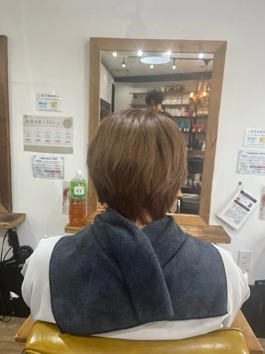 イルミナカラー✨➕お客様に合わせたAujuaのシャンプートリートメント🫧➕7種トリートメント付の写真