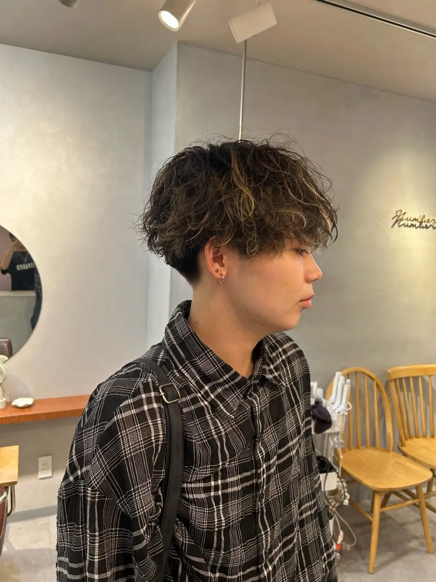 パーマ メンズ メンズパーマ 波巻きパーマ カット パーマ 大久保 天翔のヘアスタイル