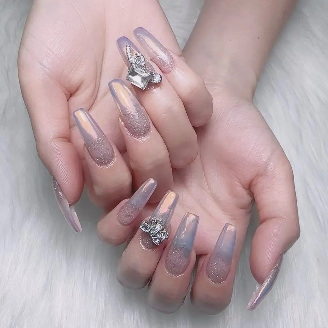 ネイル 長さ出し フラッシュネイル キラキラネイル ミラーネイル 持ち込み ハンドネイル ハンドケア 🫧M. nailsのネイルデザイン