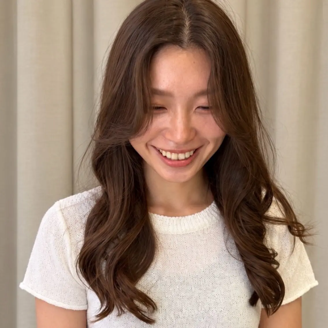 ロング カラー アッシュ アッシュグレー アッシュグレージュ ブリーチ 透明感カラー カット ヘアカラー トリートメント 艶髪/透明感カラー ✨KIKOのヘアスタイル