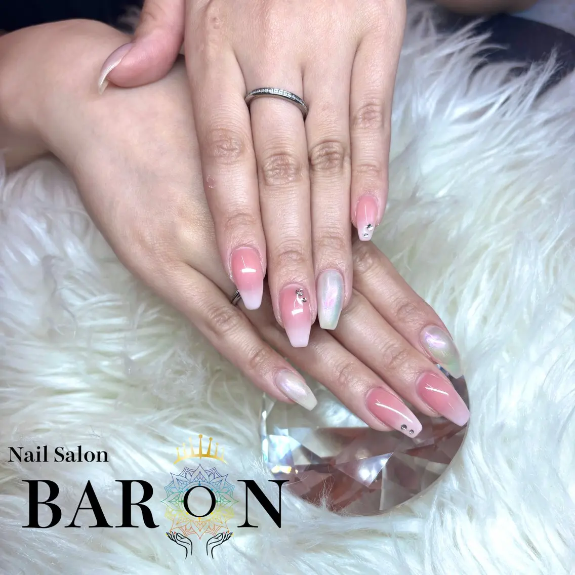 ネイル ストーンネイル ハンドネイル BARON WAKAのネイルデザイン