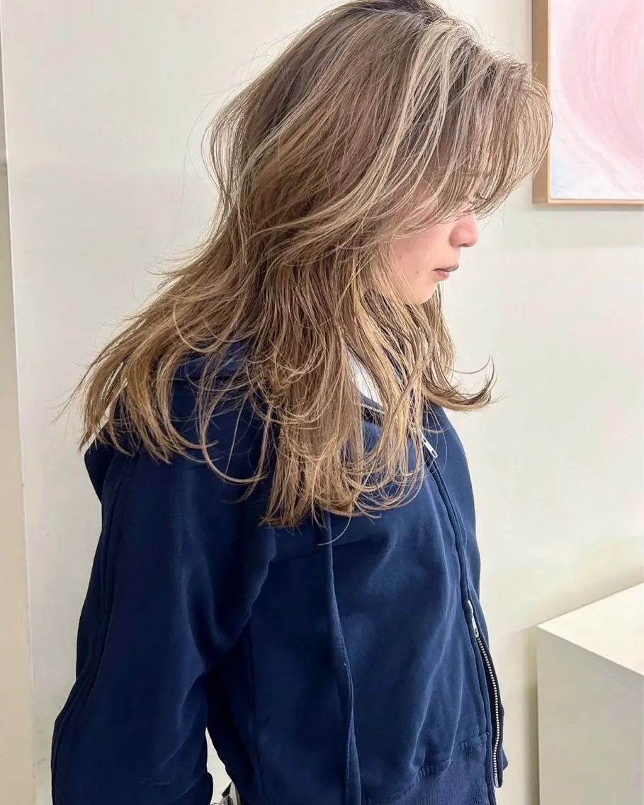 ロング カラー ヘアカラー 小林 美咲のヘアスタイル